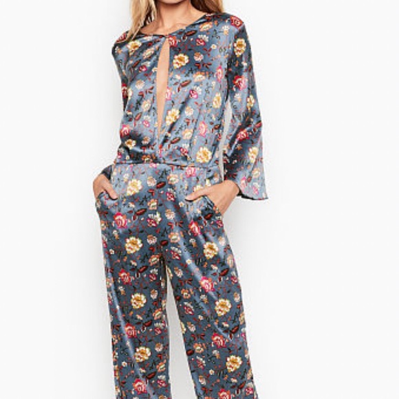 Victoria's Secret Other - Victoria’s Secret Lounge Jumpsuit